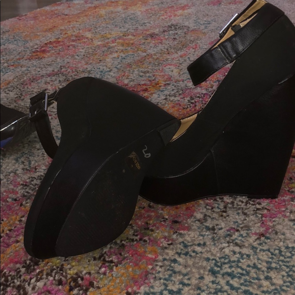 Black suede platform wedges - Picture 2 of 4